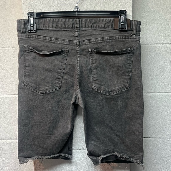 Carbon gray denim cut off shorts. Size 34 - Picture 2 of 4